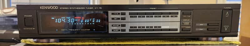 Kenwood Vintage Kenwood Kt-56 KT56 Am-fm Synthesized Stereo Tuner 90s  - Black metal image 1