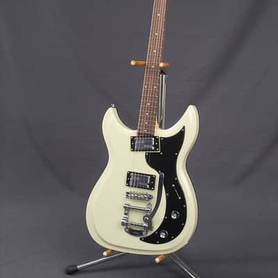 Godin Richmond/Dorchester bigsby image 1