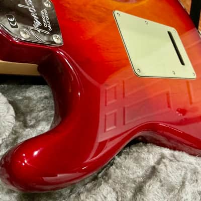 Fender Stratocaster 2017 - Polyurethane image 10