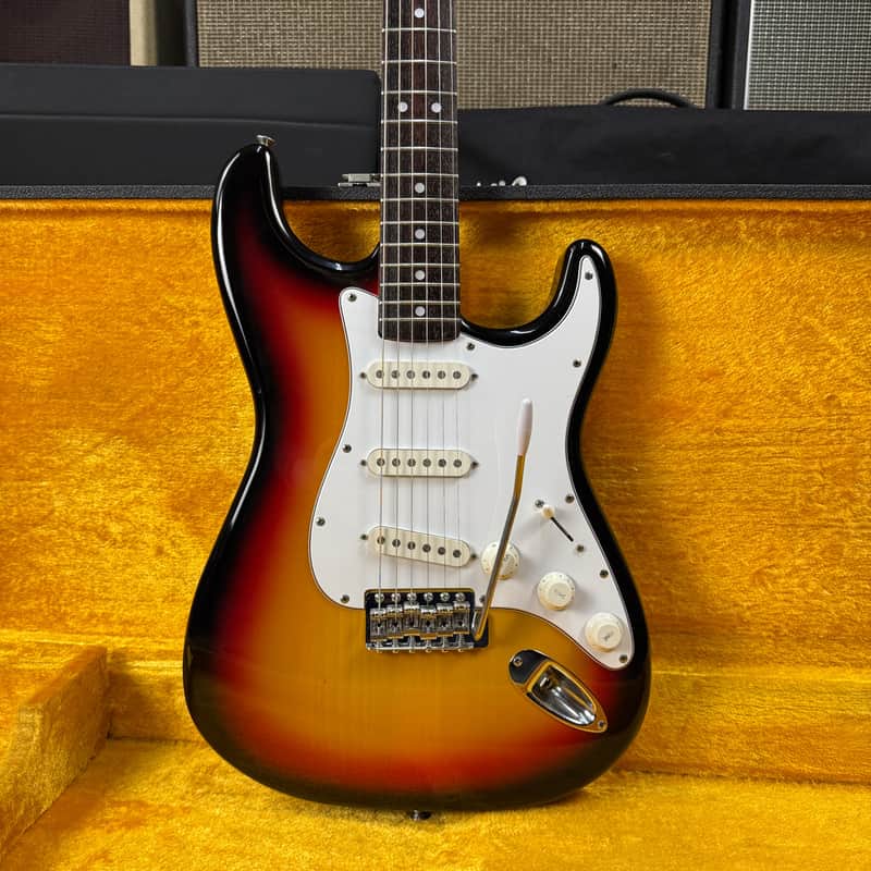 *Video* Tokai Gold Star Sound Stratocaster  3 Tone Sunburst  - 1980’s image 1