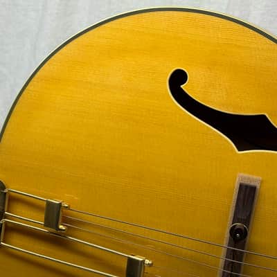 Epiphone Emperor Regent Archtop Hollowbody Guitar 2011 image 4