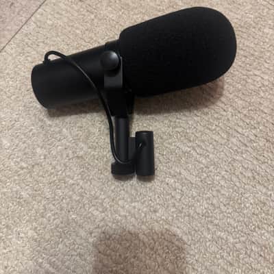 Shure SM7B Cardioid Dynamic Microphone 2001 - Present - Black image 2