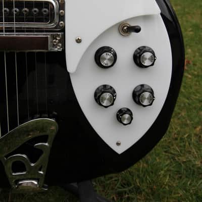 Rickenbacker 360 Jetglo (2019) image 7