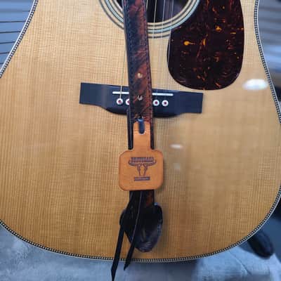 Bayou Outlaw™ Handcrafted Full-Grain Leather Guitar Strap with Genuine Louisiana Alligator image 5
