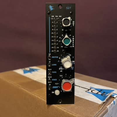 API 527 500 Series Compressor w/ 3 spare 2520's image 2