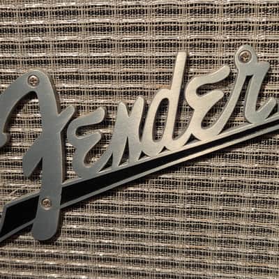 Fender Vibro-King Custom 60-Watt 3x10" Guitar Combo w/ Footswitch image 2