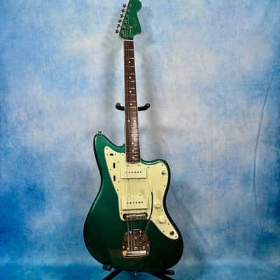 *NEW IN BOX* 2026 Fender Japan FSR Traditional II 60s Jazzmaster Sherwood Green Metallic, MIJ image 1