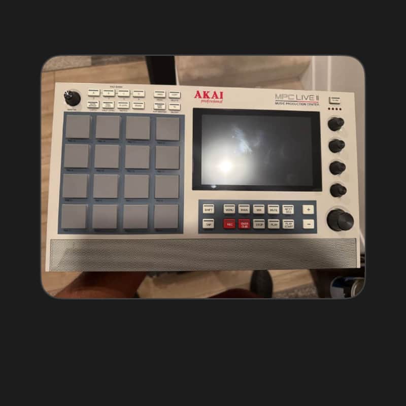 Akai MPC Live II Standalone Sampler / Sequencer Retro Edition 2020 - Present Grey Bild 1