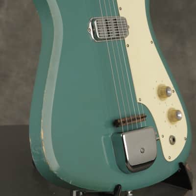 1965 SILVERTONE model 1417 L 1413 w/Vibrato TURQUOISE image 8