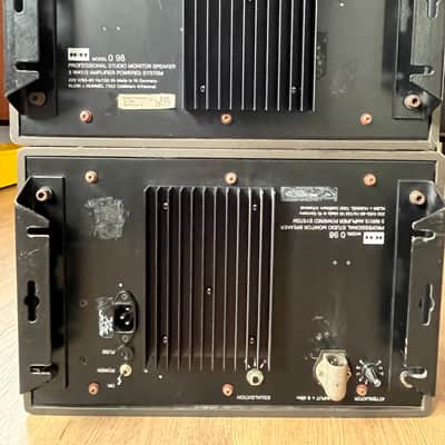 Klein and Hummel O98 3way Active Studio Monitor (Pair) image 4