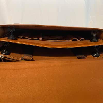 Fender Custom Shop 2008 Leather Briefcase/Satchel VERY RARE image 7