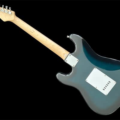 Stratocaster 2000โs - Blue Burst image 4