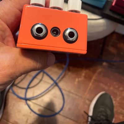 Walrus Audio Fathom Multi-Function Reverb Limited Edition - Coral Series 2022 - Coral image 3