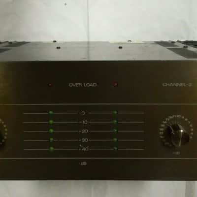Fostex A-600 Power AMPLIFIER, ENDSTUFE, 2 Kanäle, 600 W Output mono, 8 Ohm schwarz image 4