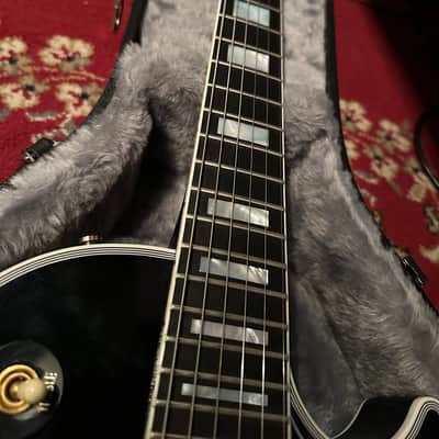 Gibson Les Paul Custom Ebony 2021 image 4