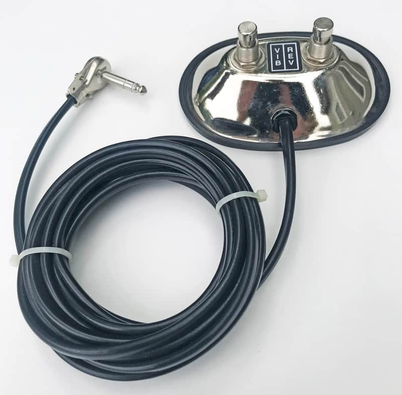 Fender Footswitch VIB/REV Dual Button 1/4 Stereo Jack New-Old Stock image 1