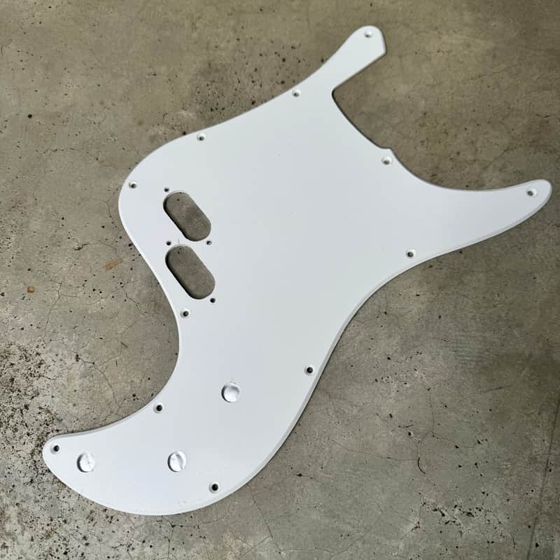 WD Custom Pickguard For Fender 1981-1985 Bullet Bass #55S Parchment Solid image 1