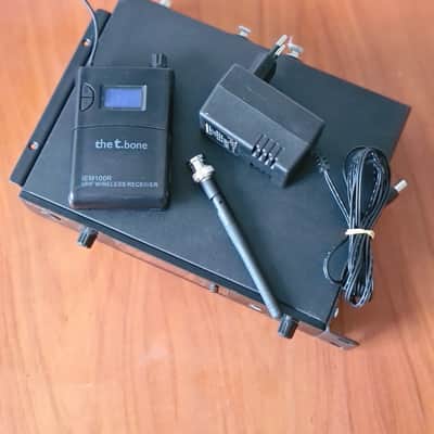 The T.bone the t.bone IEM100T + IEM100R In-Ear Monitor Set Stereo UHF 790-814MHz Rack image 15