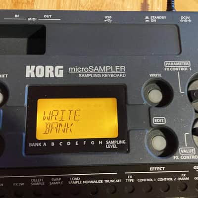 Korg MicroSAMPLER Sampling Keyboard Synth Micro Sampler + New Mic - Excellent condition image 4