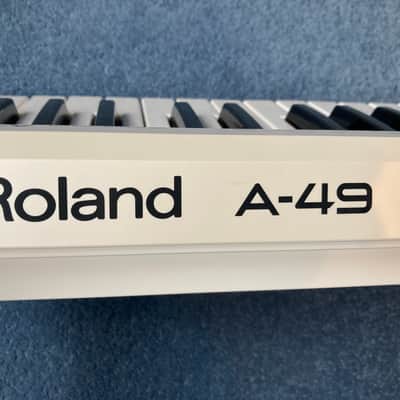 Roland A-49 MIDI Keyboard Controller 2014 - 2021 White image 4