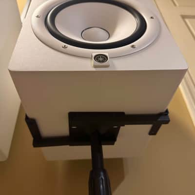 Yamaha HS8 8" Powered Studio Monitor (Pair) Excellent Condition - White image 16