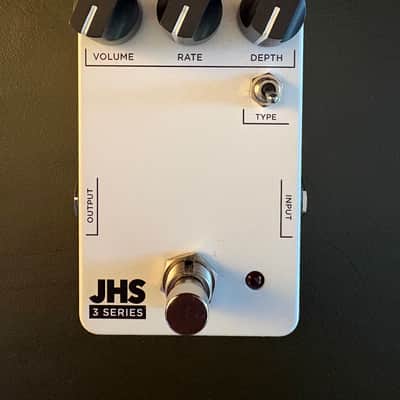 JHS 3 Series Harmonic Trem 2022 - Present - White image 1