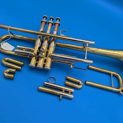 Bach Stradivarius 37 Trumpet Copr. Bell Late 1960s - Lacquer image 2