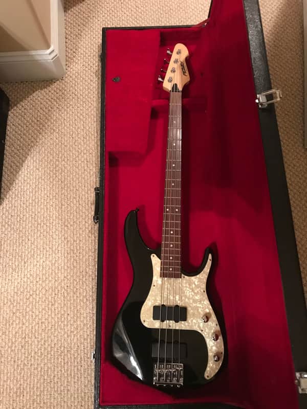 Peavey Axcelerator 1990s Black image 1