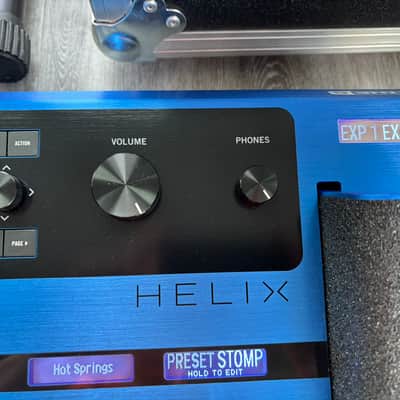 Line 6 Helix Floor Limited Edition 2019 - Lightning Blue image 10
