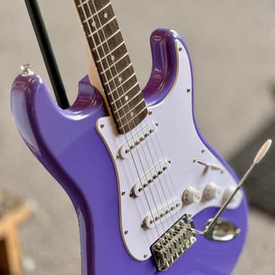 Squier by Fender Sonic Stratocaster Electric Guitar, Ultraviolet image 2