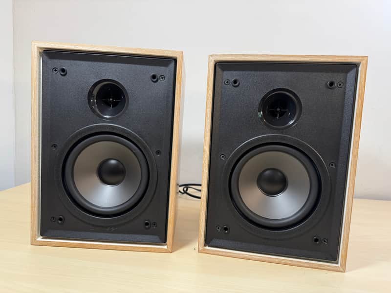 Klipsch KG1.5 Vintage Bookshelf Speakers - Whitewash finish - Sequential Serial #s - RARE! image 1