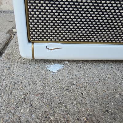 Positive Grid Spark 40 40-Watt 2x4" Modeling Guitar Combo 2020 - Present - White image 2