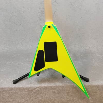 USA Jackson Custom Shop "Jewel" RHOADS HSH | neon yellow / green bevel image 3