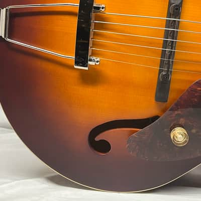 Gretsch G9555 New Yorker Archtop Hollow Body Electric Guitar image 5
