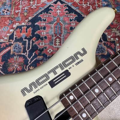 Yamaha Motion Bass MBIII Super Edition Short Scale Bass w/HSC 1980's - Pearl White image 3
