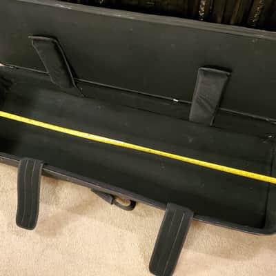 LARGE GATOR KEYBOARD/SYNTHESIZER TRAVEL CARRYING CASE W/WHEELS image 16