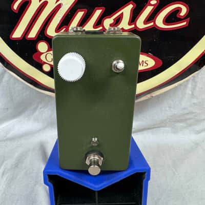 PedalPCB Clandestine Preamp secrete preamp clone Pedal image 2