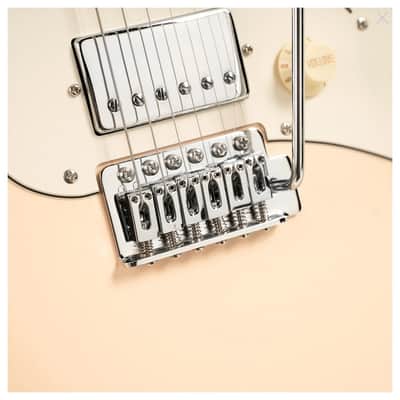 Cort G200SE Aged Cream; roasted maple neck and H-S-S versatility with throwback finishes image 14