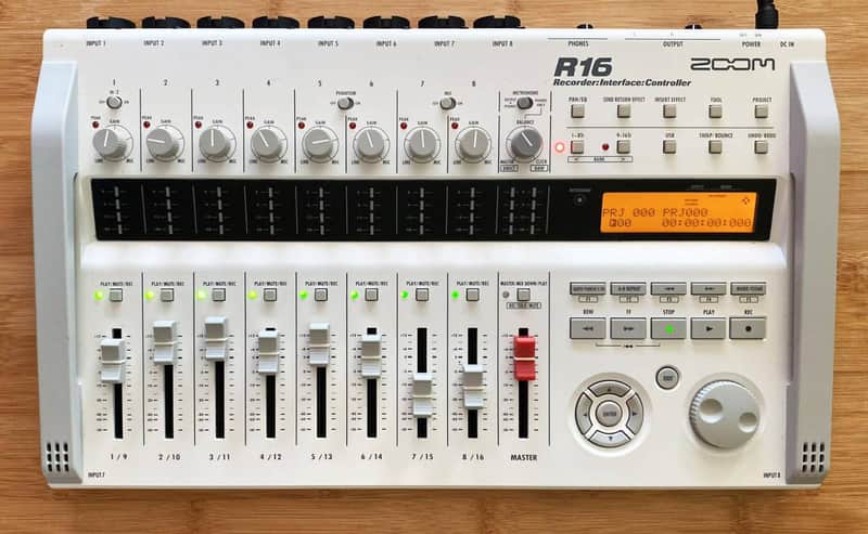 Zoom R16 USB Audio Interface Digital Multitrack Recorder Control Surface Excellent Condition Bild 1