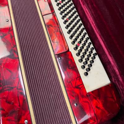 Parrot Polifonico 120 Bass 41 Treble Accordion inc Case - Pearl Red image 4