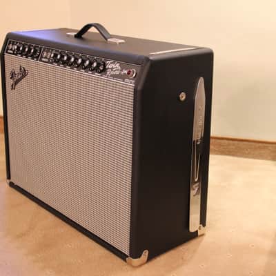 Fender '65 Twin Reverb 85-Watt 2x12" Guitar Tube Combo - 2017 - Black image 8