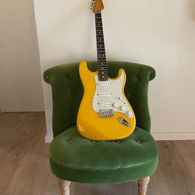 Fender Japan Stratocaster ST-700 SPL Rebel Yellow 1986 Rebel Yellow image 3