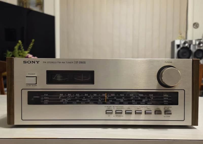 VINTAGE SONY FM/AM TUNER/MADE IN JAPAN image 1