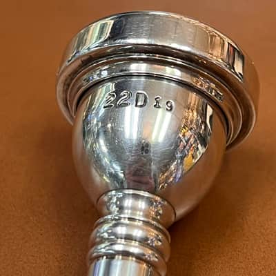 VINTAGE Vincent Bach Corp. 22D 19 Screw Rim Trombone Mouthpiece image 5