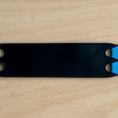 Stones Music GSL5 Leather Linkstrap Blue/Black image 2