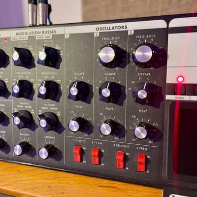 Moog Minimoog Voyager Performer Limited Edition 2015 with extras! image 7