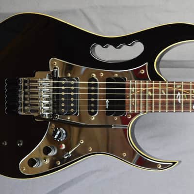 VIDEO- IBANEZ Steve VAI JEM77V-01 2007 - Black - "Sustainer" - MIDI - Japan import image 3