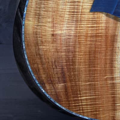Taylor Custom Grand Auditorium – Premium Hawaiian Koa / Performance Adi X-Bracing / Tobias Music Exclusive image 8
