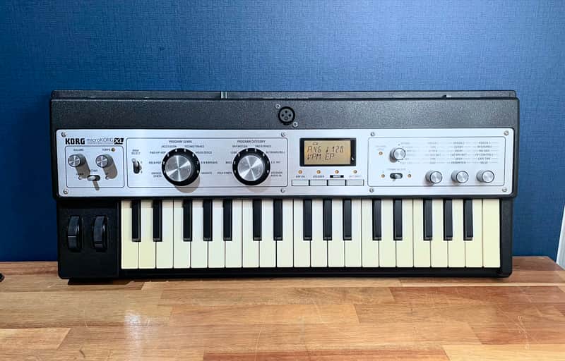 KORG microKORG XL+ シルバー 37鍵 MICROKORG XL+ | 37-KEY SYNTH/VOCODER KEYBOARD | Tom Lee Music
