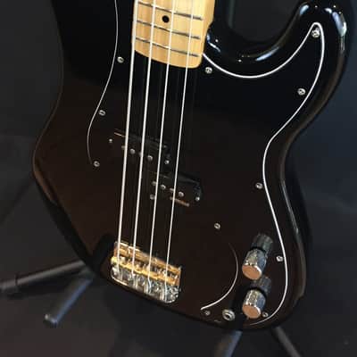 Vintage V4MTB Tony Butler Signature P-Bass 4-String Bass Guitar Gloss Black image 5